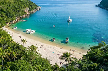 Islands and turquoise bays of Angra dos Reis, Rio de Janeiro